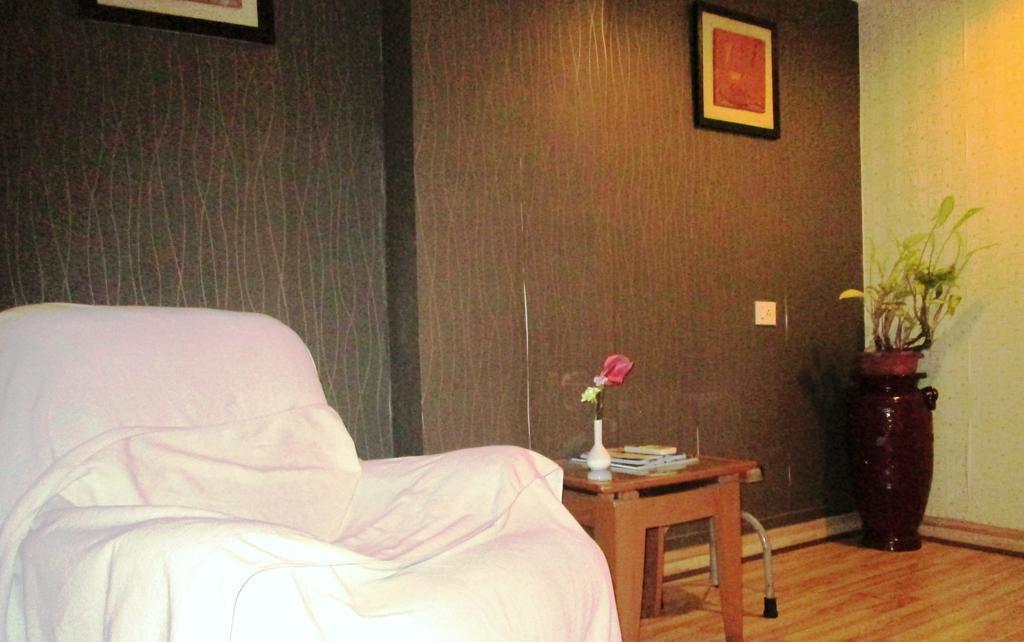 Indismart Hotel コルカタ エクステリア 写真