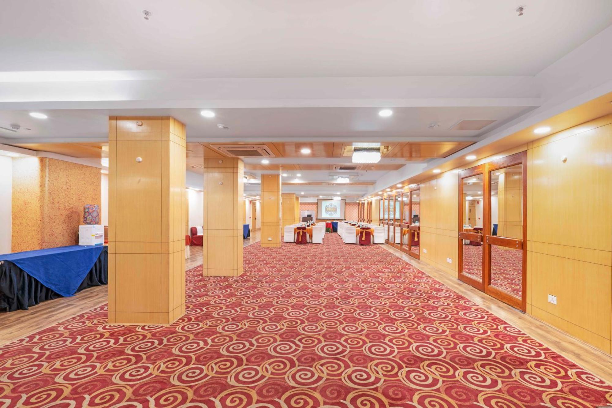 Indismart Hotel コルカタ エクステリア 写真
