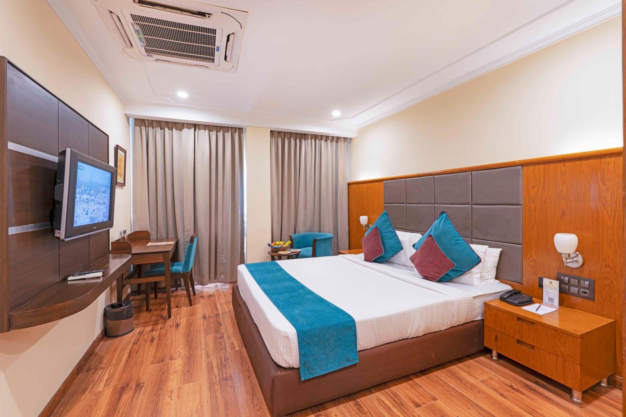 Indismart Hotel コルカタ エクステリア 写真