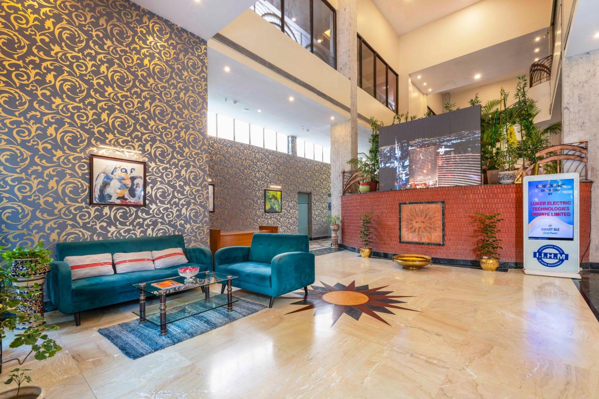 Indismart Hotel コルカタ エクステリア 写真